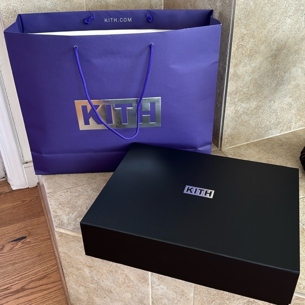 KITH Gift Bag & Gift Box